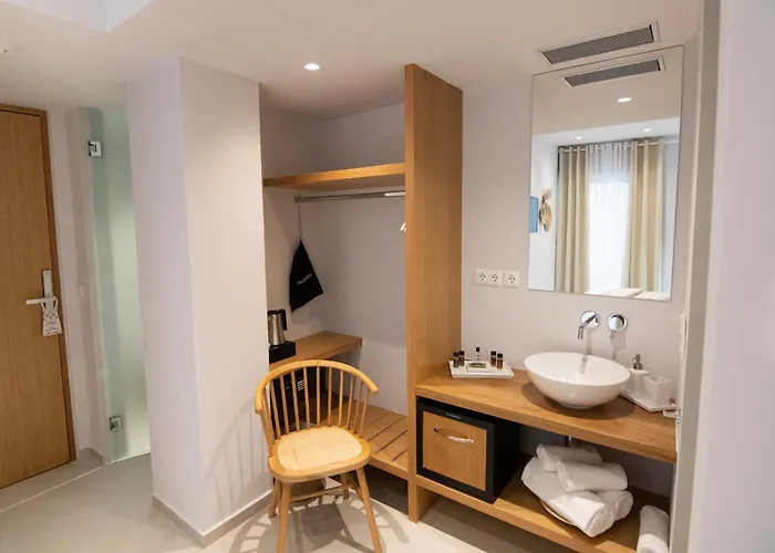 Dimani & Residences 3*