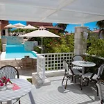 فندق Dimani & Residences 3*
