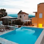 Dimani & Residences 3*