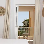 Hotel Dimani & Residences 3*