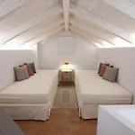 Dimani & Residences גיתיו