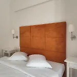 Dimani & Residences מלון 3*
