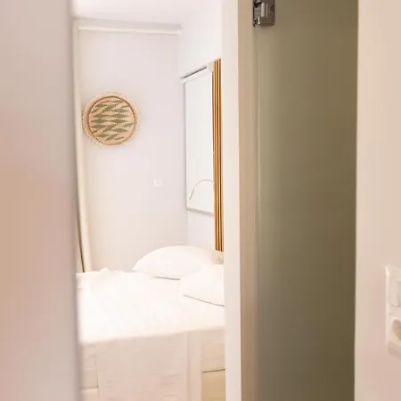 Отель Dimani & Residences 3*