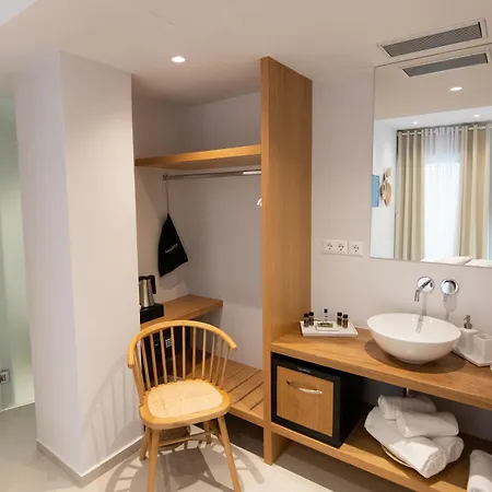 Dimani & Residences 3*