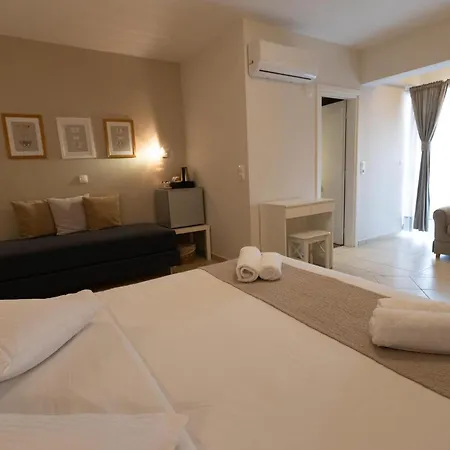 Dimani & Residences 3* Гитион